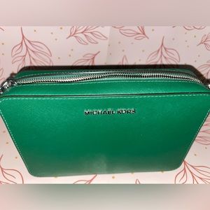 GREEN MICHAEL KORS LARGE JET SET CROSSBODY